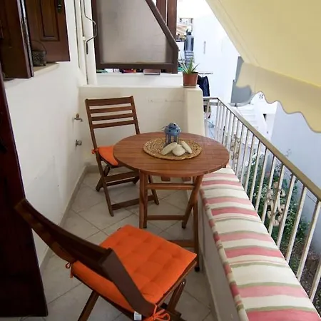 Your Naxos Apartmán *